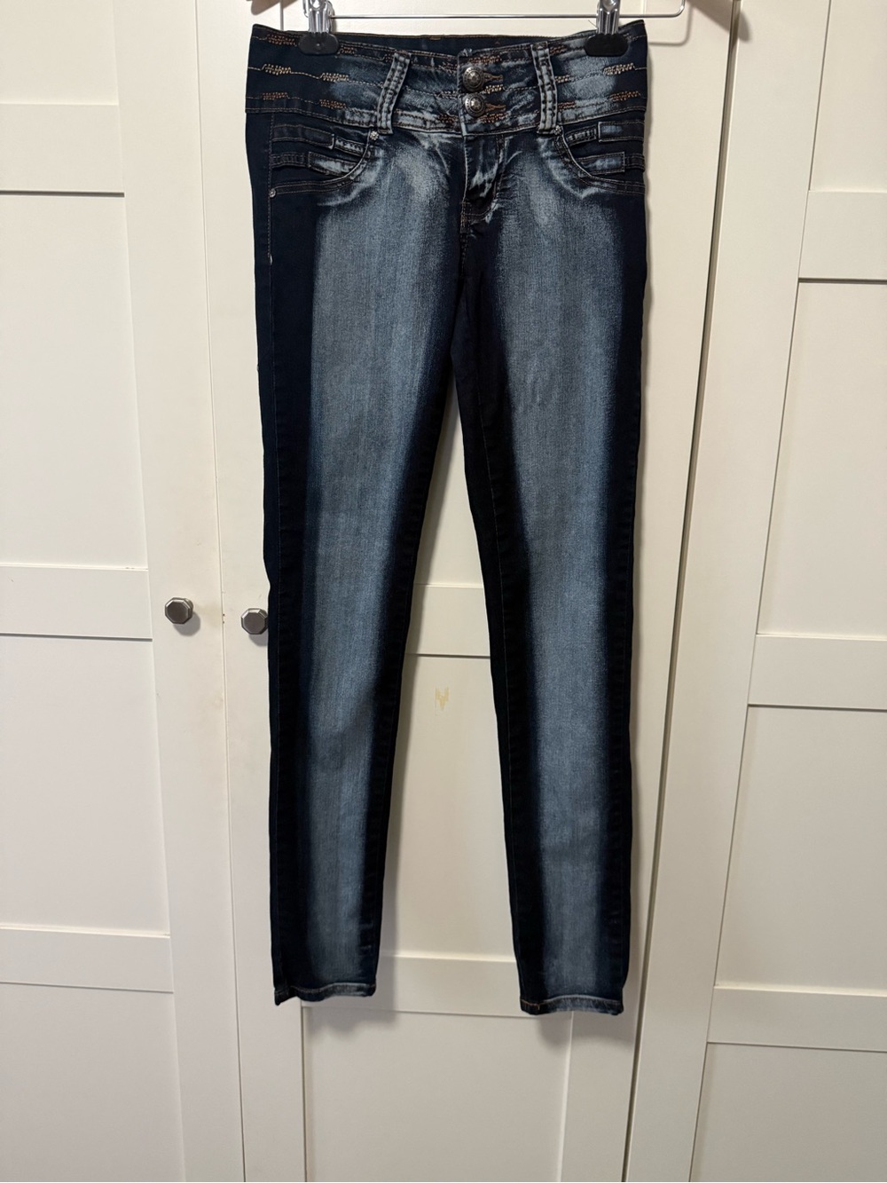 GOGO Two-Tone Dark Blue Skinny Jeans